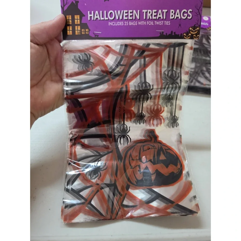 150 Vintage  Halloween Plastic Trick or Treat Bag Collection NOS 9x6